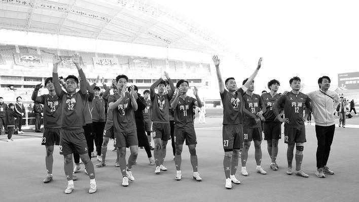 开云体育-不败之师铸荣耀 场内场外皆风景